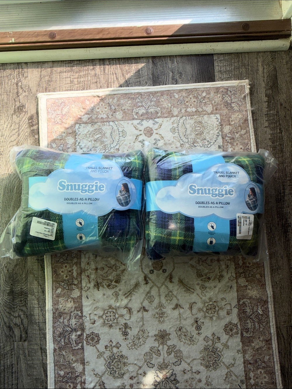 NWT Set of 2 Snuggie Blanket Pillow
